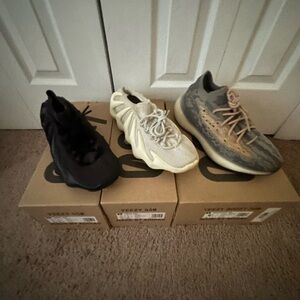 Yezzy Package 2 size 9.5 and size 10! $280 shoes are in great condition